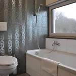 فندق Gaestehaus Casamia (adults Only) 3*