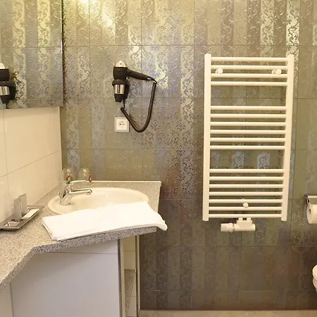 Hotel Casamia 3*
